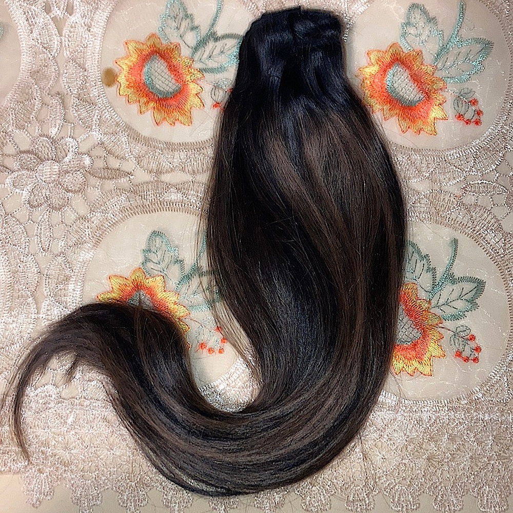 Human hair Clip ins NEVER BEEN USED